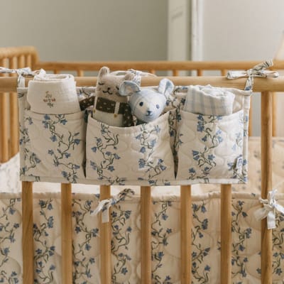 Quilted Bed Pocket - Bell Flower