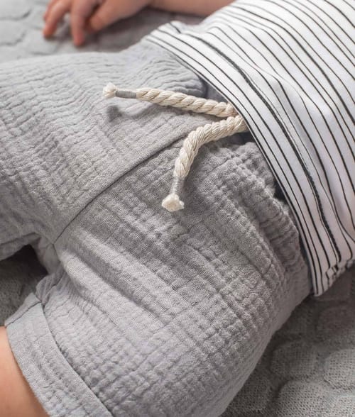 Short Wrinkled Grey